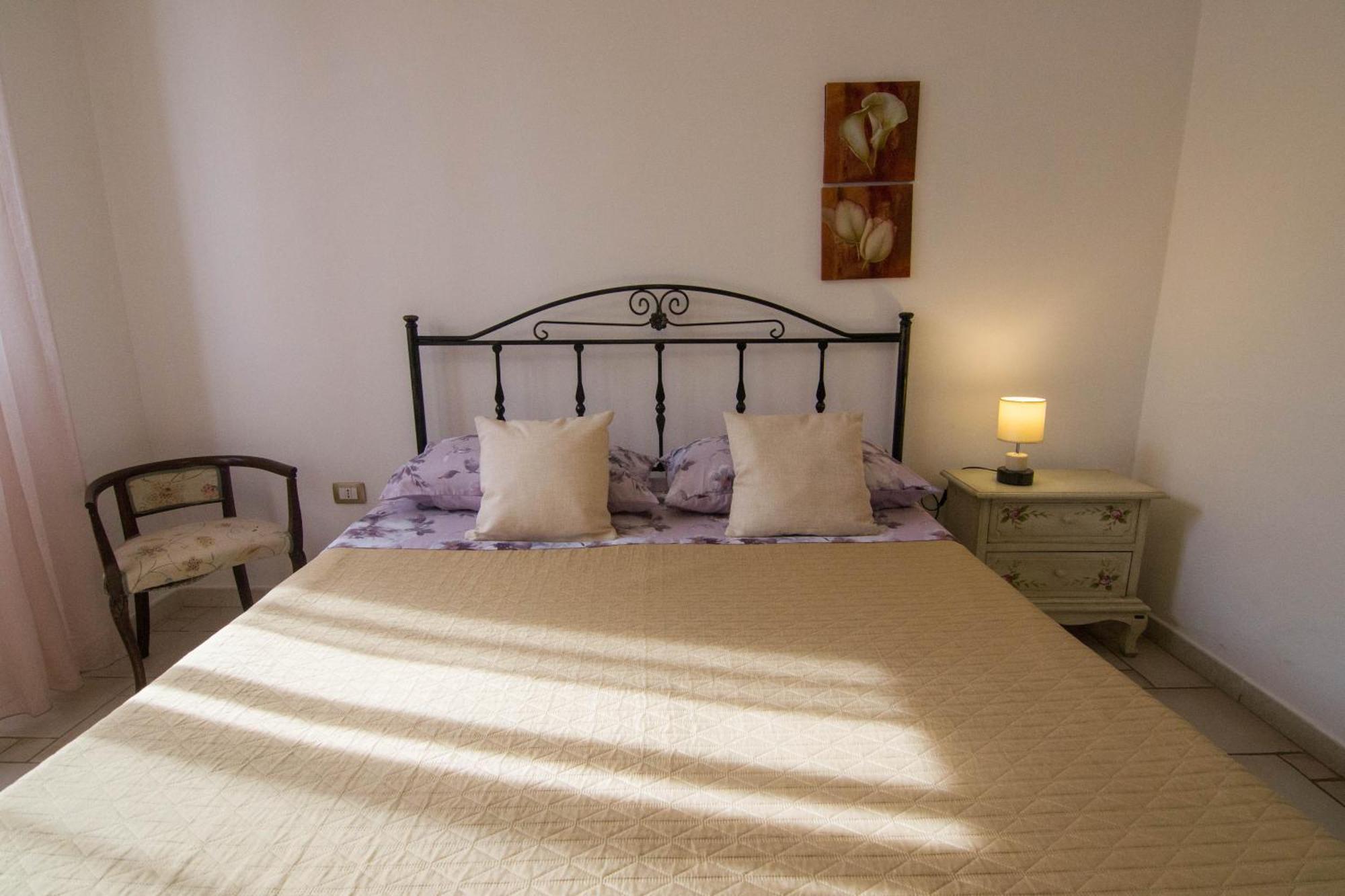 B&B Del Viale Bacu Abis Buitenkant foto