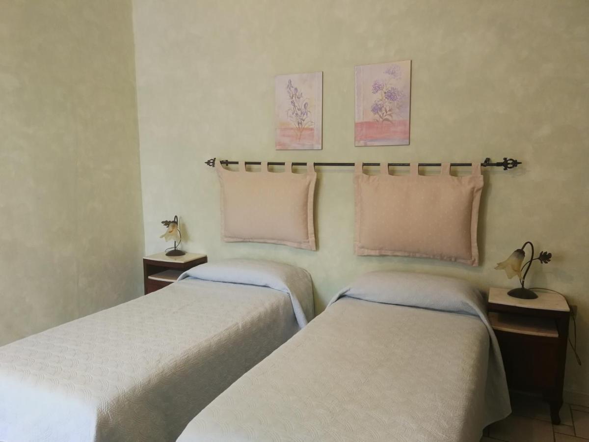B&B Del Viale Bacu Abis Buitenkant foto